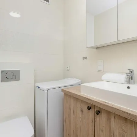 Kosciuszki Modern With Balcony & Parking In By Renters * Γκντίνια